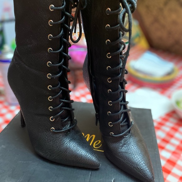 Black Snake Skin Lace Up Boots/Booties Size 36 - Picture 1 of 5